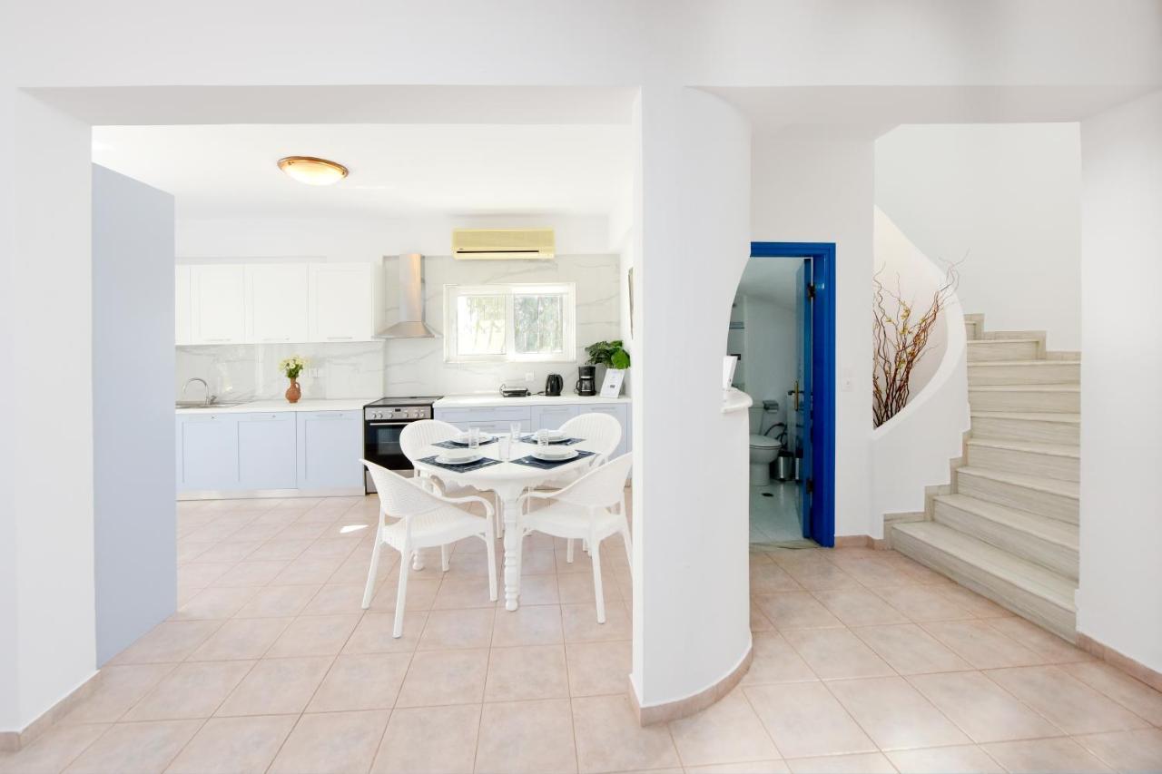 גנאדי Villa Irilena - 4Bdr Beach House מראה חיצוני תמונה