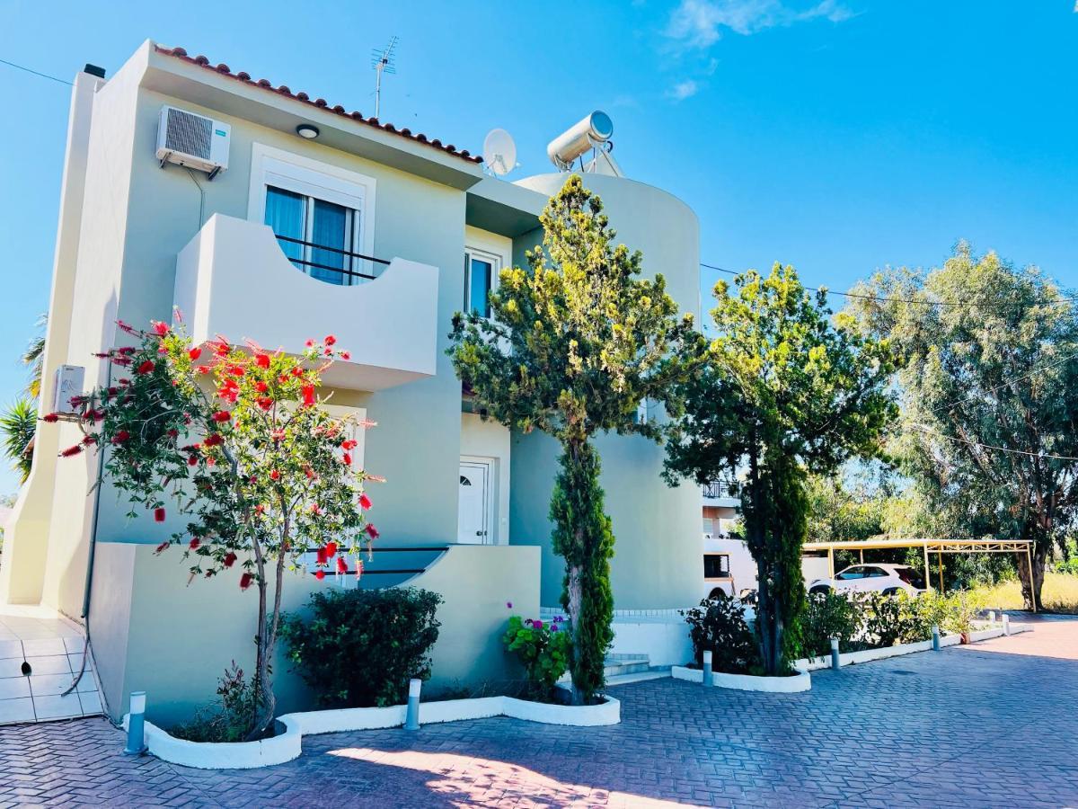 גנאדי Villa Irilena - 4Bdr Beach House מראה חיצוני תמונה